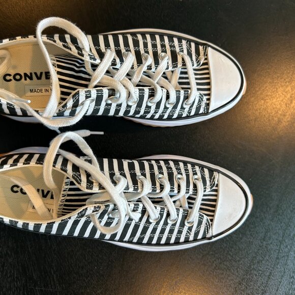 Womens Converse Run Star Hike Platform Sneakers - Picture 3 of 6